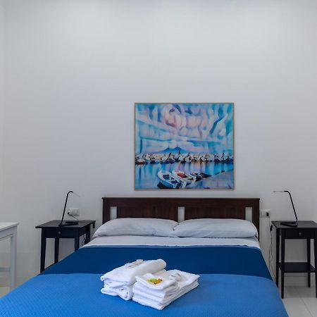 Hotel Il Vicoletto Del Castello à Naples Extérieur photo