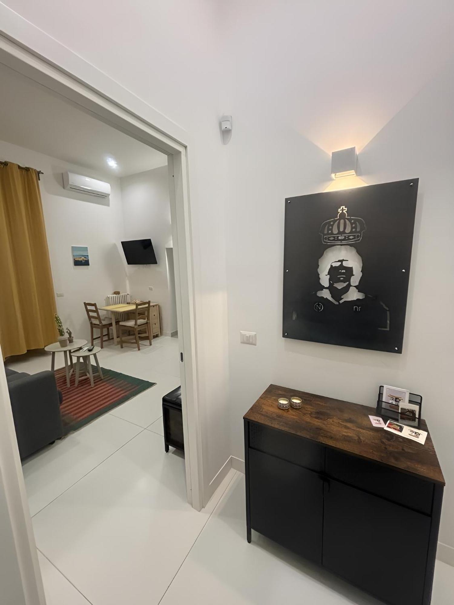 Hotel Il Vicoletto Del Castello à Naples Extérieur photo