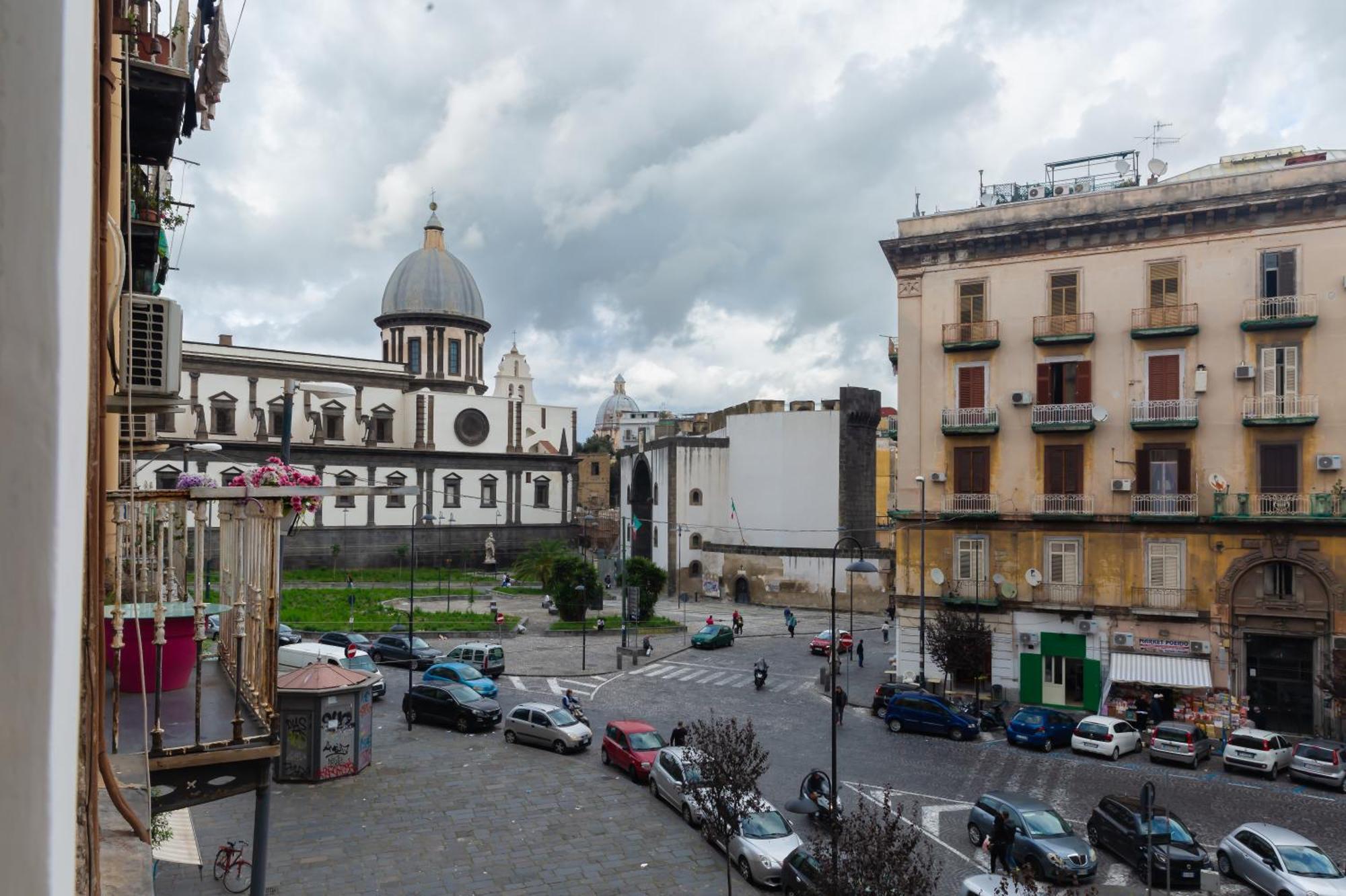 Hotel Il Vicoletto Del Castello à Naples Extérieur photo
