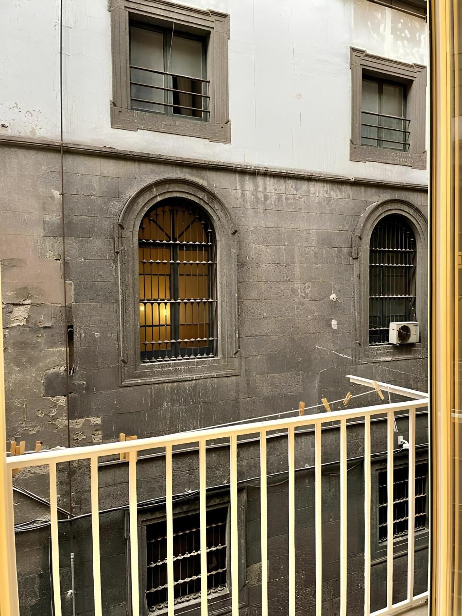 Hotel Il Vicoletto Del Castello à Naples Extérieur photo