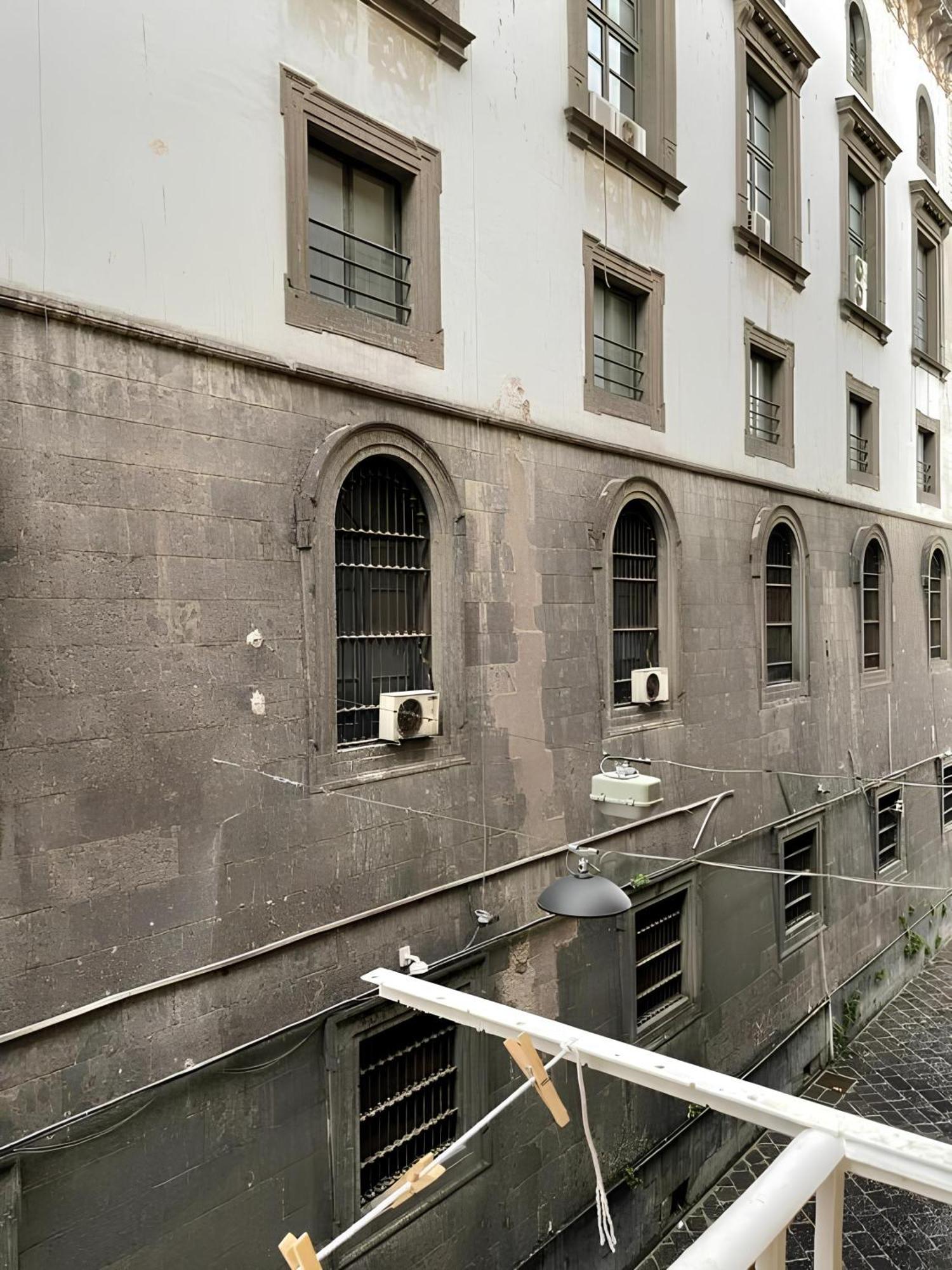 Hotel Il Vicoletto Del Castello à Naples Extérieur photo