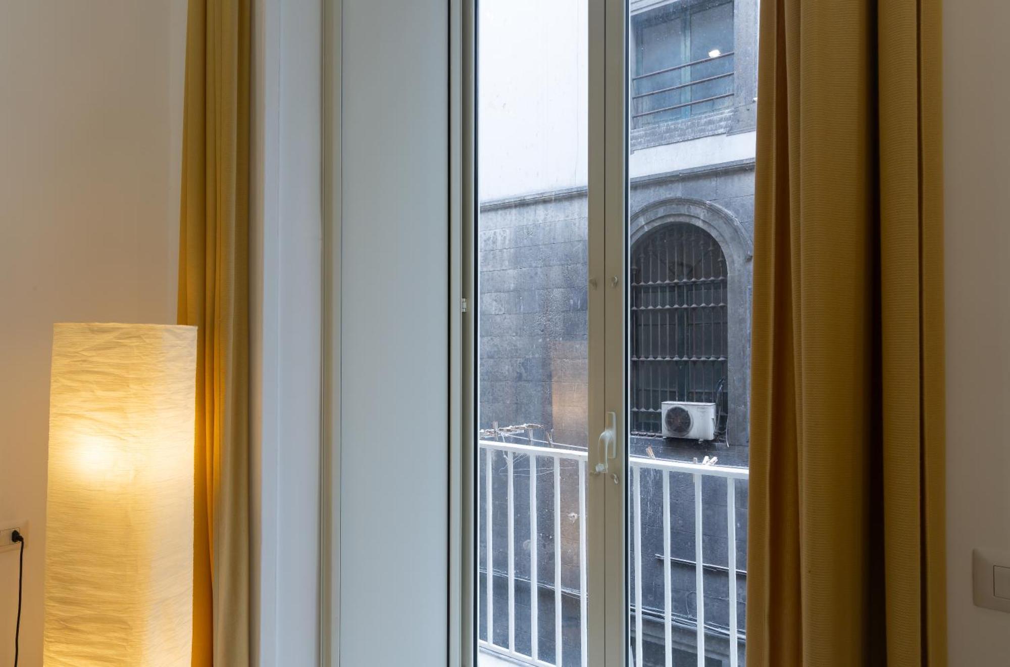 Hotel Il Vicoletto Del Castello à Naples Extérieur photo