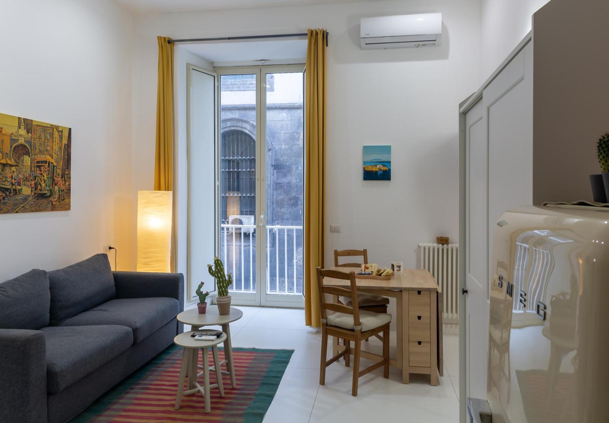 Hotel Il Vicoletto Del Castello à Naples Extérieur photo
